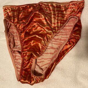 Victorias Secret Second Skin Sating bikini panty in XL